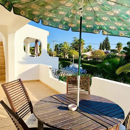 2 Bedrooms With Sea View Shared Pool And Enclosed Garden At Carvoeiro Carvoeiro (Lagoa)