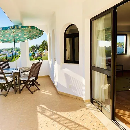2 Bedrooms With Sea View Shared Pool And Enclosed Garden At Carvoeiro Apartman